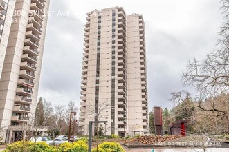 2309 SW 1st Ave in Portland, OR - Building Photo - Building Photo