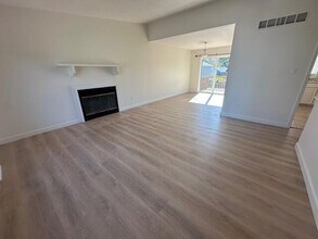 3608 Teakwood Dr in Columbia, MO - Building Photo - Building Photo