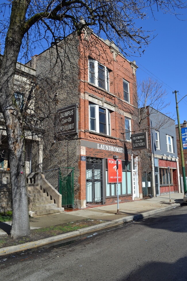 property at 2526 N California Ave