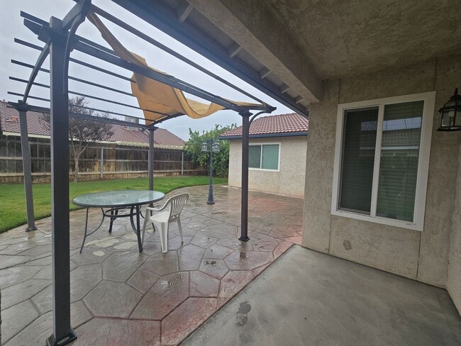 952 Scotland St in Lemoore, CA - Building Photo - Building Photo