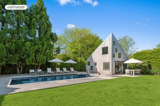 7 Halsey St in Bridgehampton, NY - Building Photo - Building Photo