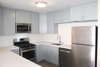 532 Vine St in Oceanside, CA - Building Photo - Building Photo