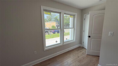 120 Linden Ave in Hempstead, NY - Building Photo - Building Photo