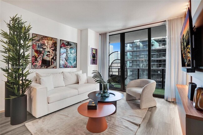801 S Miami Ave, Unit 2107 in Miami, FL - Building Photo - Building Photo