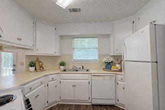 7 Clayton Ln in Statesboro, GA - Building Photo - Building Photo