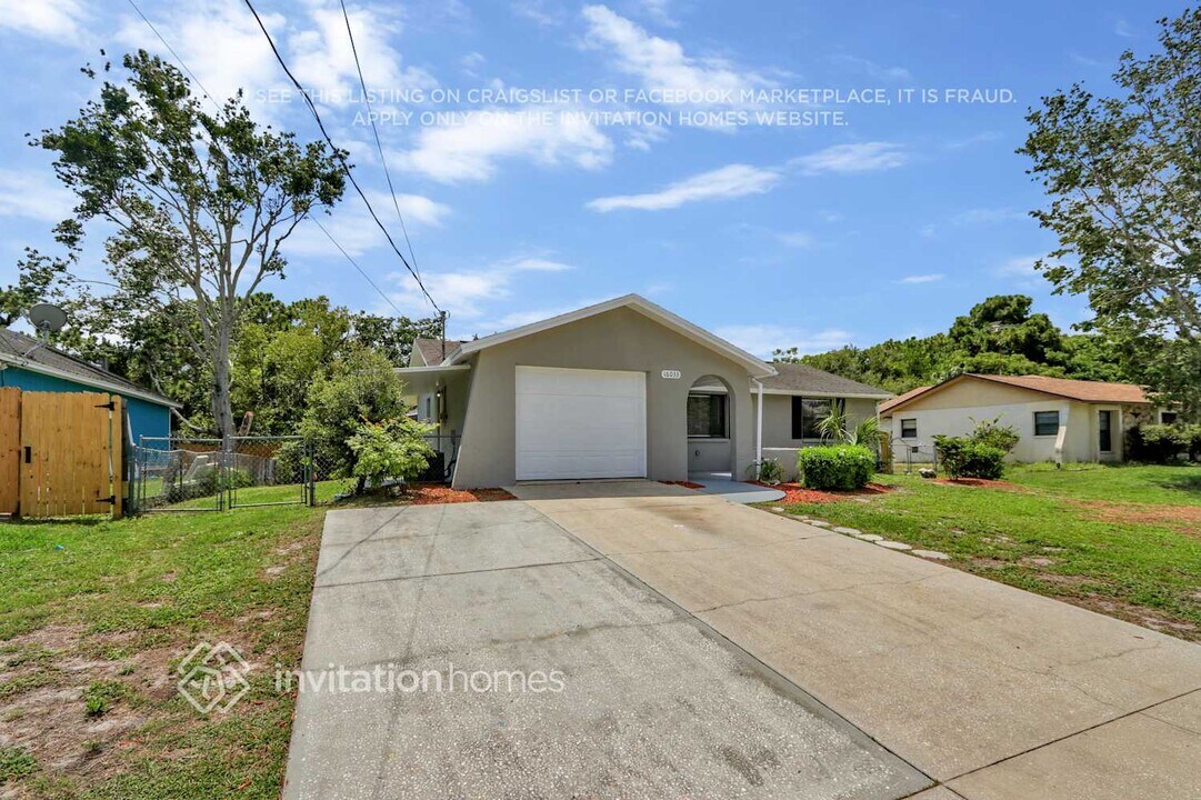 16033 Villa Dr in Hudson, FL - Building Photo