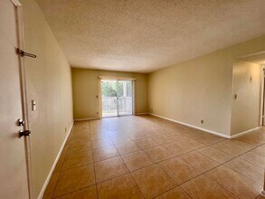 1500 N Congress Ave in West Palm Beach, FL - Building Photo - Building Photo