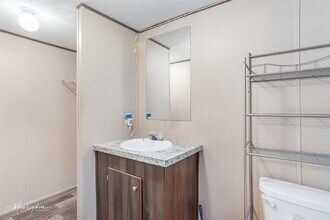 1956 Rossie Lee Dr in Bossier City, LA - Foto de edificio - Building Photo