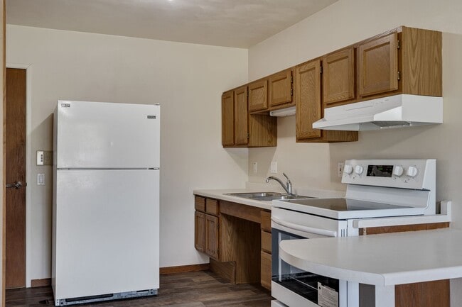 121 Steiner Terrace in Prairie Du Chien, WI - Building Photo - Building Photo