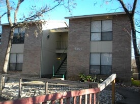 5303 St Georges Green in Austin, TX - Building Photo
