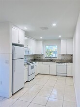 527 SW 2nd Ct-Unit -527 in Pompano Beach, FL - Building Photo - Building Photo