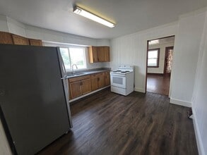 1611 Witherill St in Endicott, NY - Building Photo - Building Photo