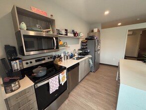 9150 W Watertown Plank Rd in Wauwatosa, WI - Building Photo - Building Photo