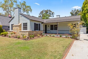 1032 S Carmelina Ave in Los Angeles, CA - Building Photo