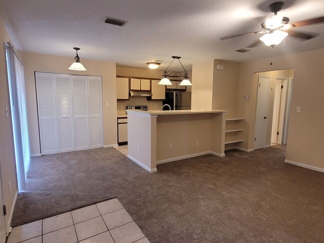 54A Emeraude Plage in Hampton, VA - Building Photo - Building Photo