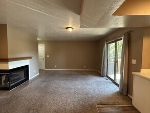 662 W Jefferson Cove in Sandy, UT - Building Photo - Building Photo