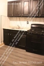 28 Beechwood Pl in Irvington, NJ - Building Photo - Building Photo