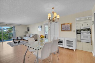 17800 Atlantic Blvd in Sunny Isles Beach, FL - Building Photo - Building Photo