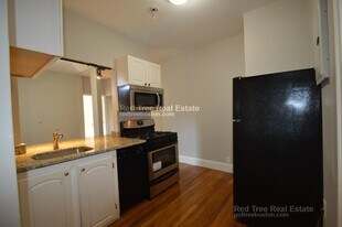 330 Summit Ave in Boston, MA - Building Photo