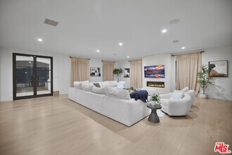 7212 Mulholland Dr in Los Angeles, CA - Building Photo - Building Photo