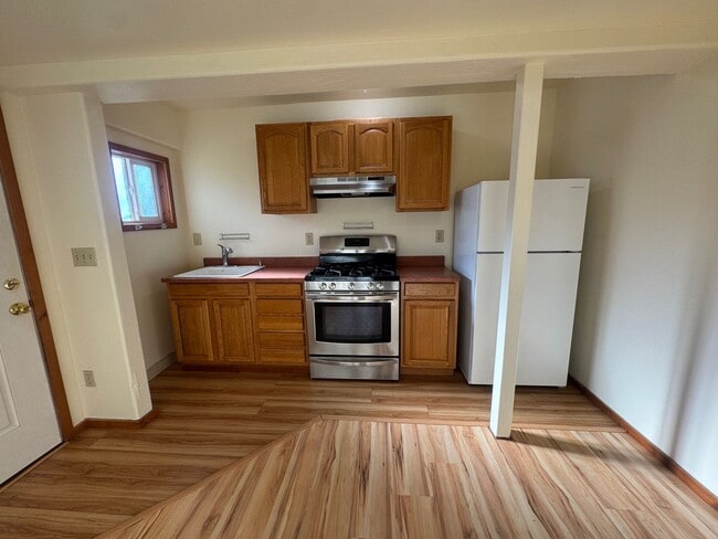 property at 3260 West End Rd