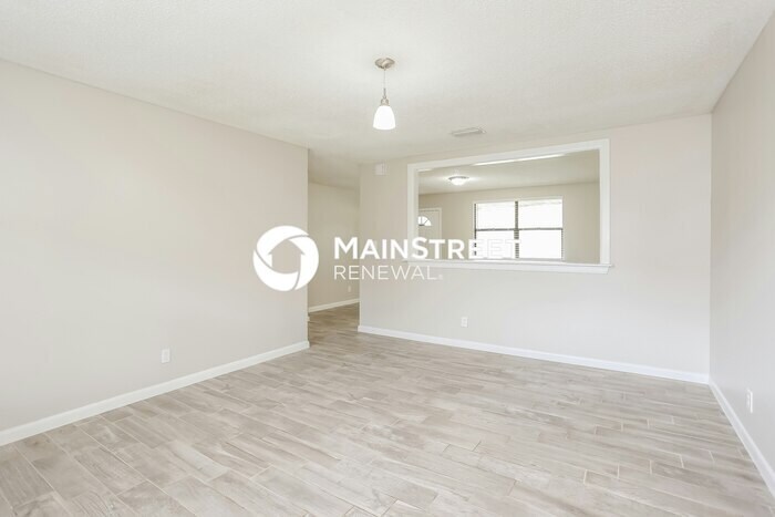 6775 Rivercrest Dr in Jacksonville, FL - Building Photo