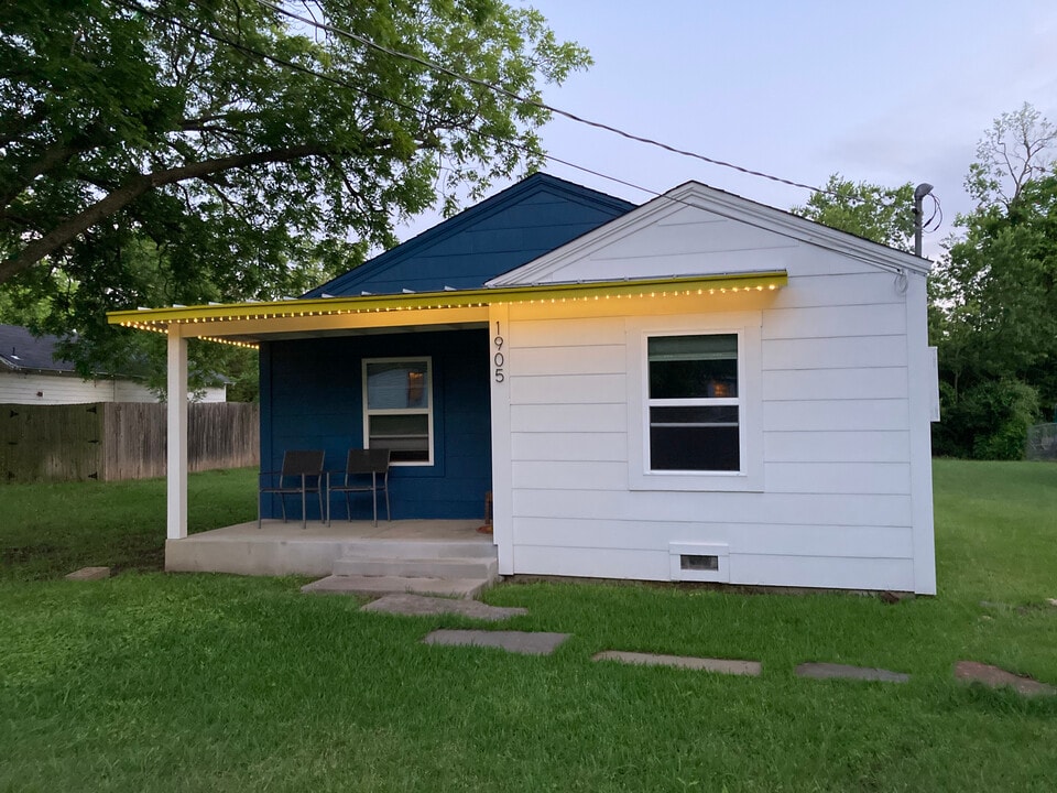 1905 Houston Pl in Denton, TX - Building Photo