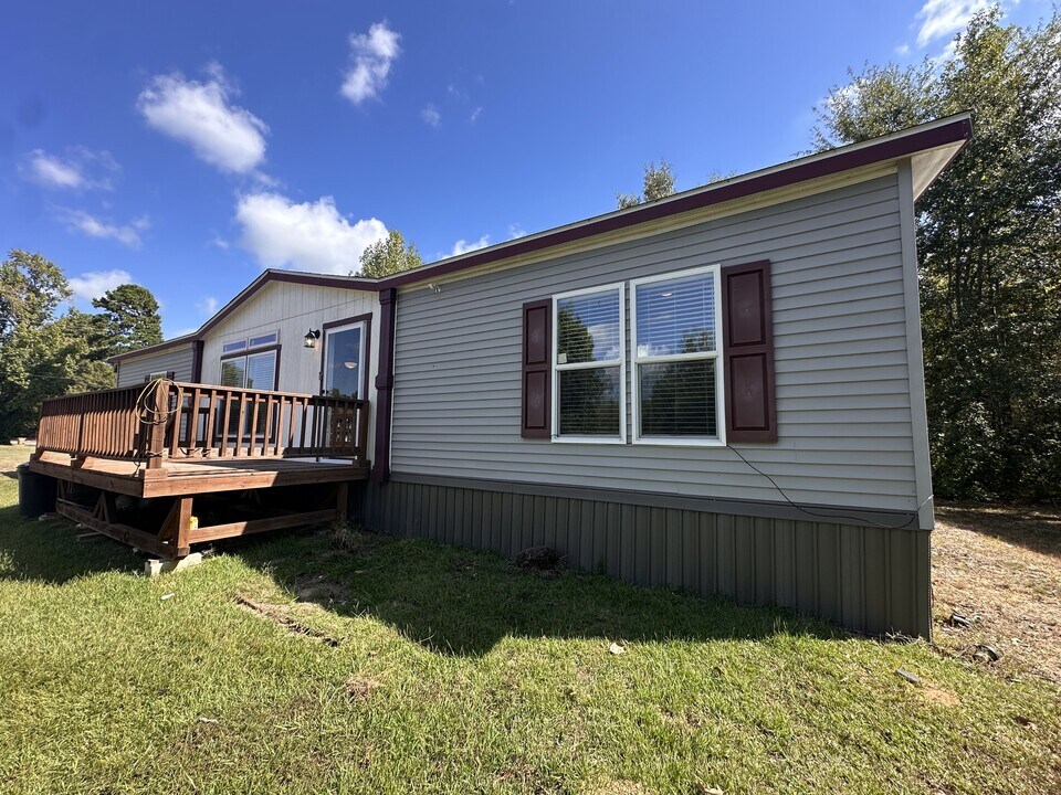 405 Ware St in Maud, TX - Building Photo
