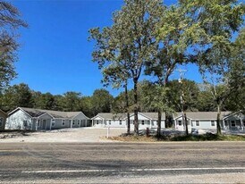 635 Doctor M.L.K. Jr Dr in Liberty, TX - Building Photo