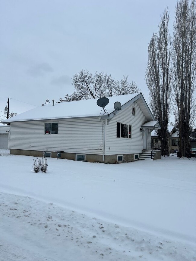 801 S 13th Ave in Yakima, WA - Building Photo - Building Photo