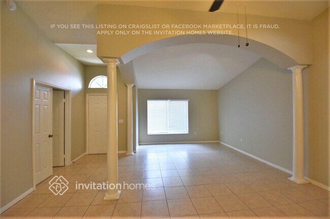 1142 Big Sky Dr in Zephyrhills, FL - Building Photo - Building Photo