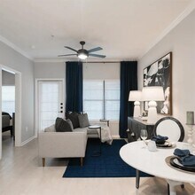 4855 Magnolia Cove Dr in Houston, TX - Building Photo - Building Photo