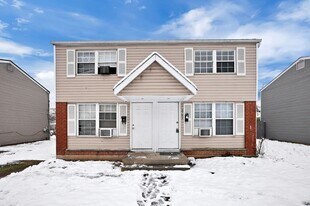 3751-3753-3753 Briggs Rd in Columbus, OH - Building Photo