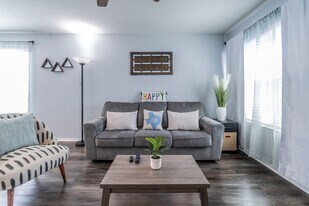 2422 Key Hole Vw in Converse, TX - Building Photo