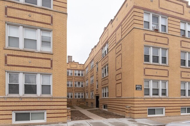 property at 4409 N Kenneth Ave