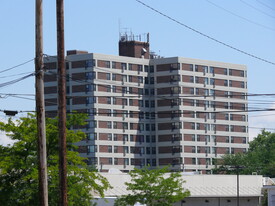 Riverview Plaza Apartments