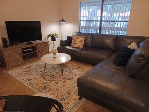 2711 Hammock Ct, Unit 2711 in Clearwater, FL - Foto de edificio - Building Photo