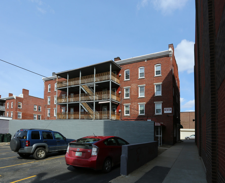 54 Mechanic St in Manchester, NH - Building Photo