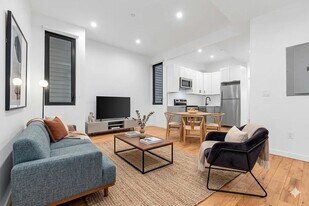 283 Evergreen Ave in Brooklyn, NY - Building Photo