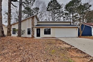 2760 Blarney Way NW in Duluth, GA - Building Photo