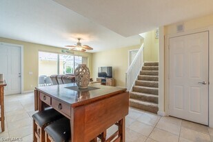 7865 Veronawalk Blvd in Naples, FL - Building Photo