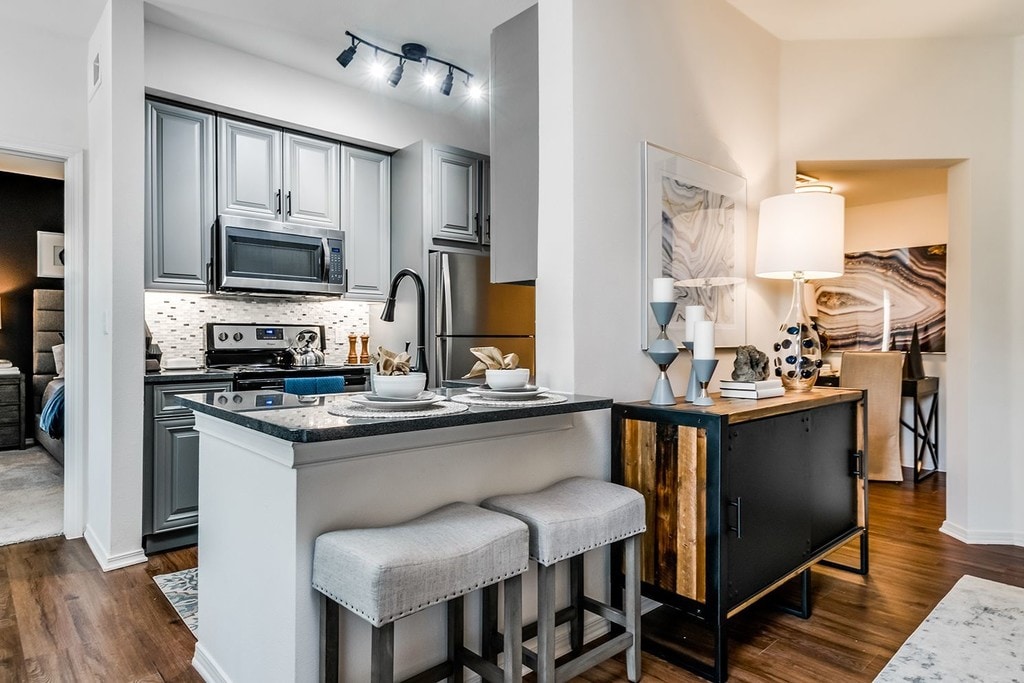 Cortland Grand River Apartments in Colorado Springs, CO