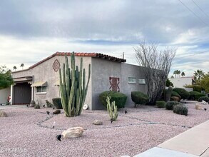 7736 E Hazelwood St in Scottsdale, AZ - Building Photo - Building Photo