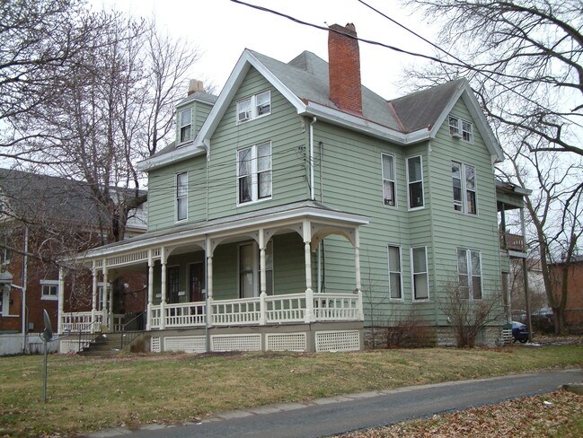 1939 Cleneay Ave in Norwood, OH - Building Photo - Building Photo