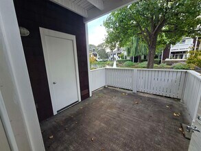 161 Marina Lakes Dr in Richmond, CA - Building Photo - Building Photo