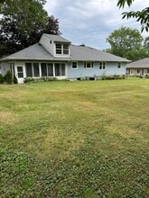 183 S Leavitt Rd in Amherst, OH - Building Photo - Building Photo