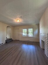2434 Hazelton St in Pittsburgh, PA - Building Photo - Building Photo