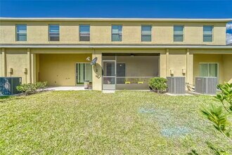 2235 Golden Falcon Dr in Ruskin, FL - Building Photo - Building Photo