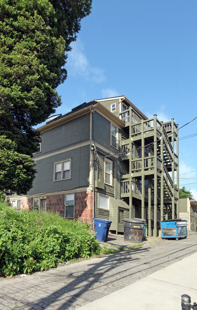 Victorian Apartments in Tacoma, WA - Building Photo - Building Photo