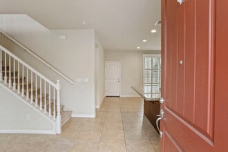 3920 Purple Finch Ln in Modesto, CA - Building Photo - Building Photo